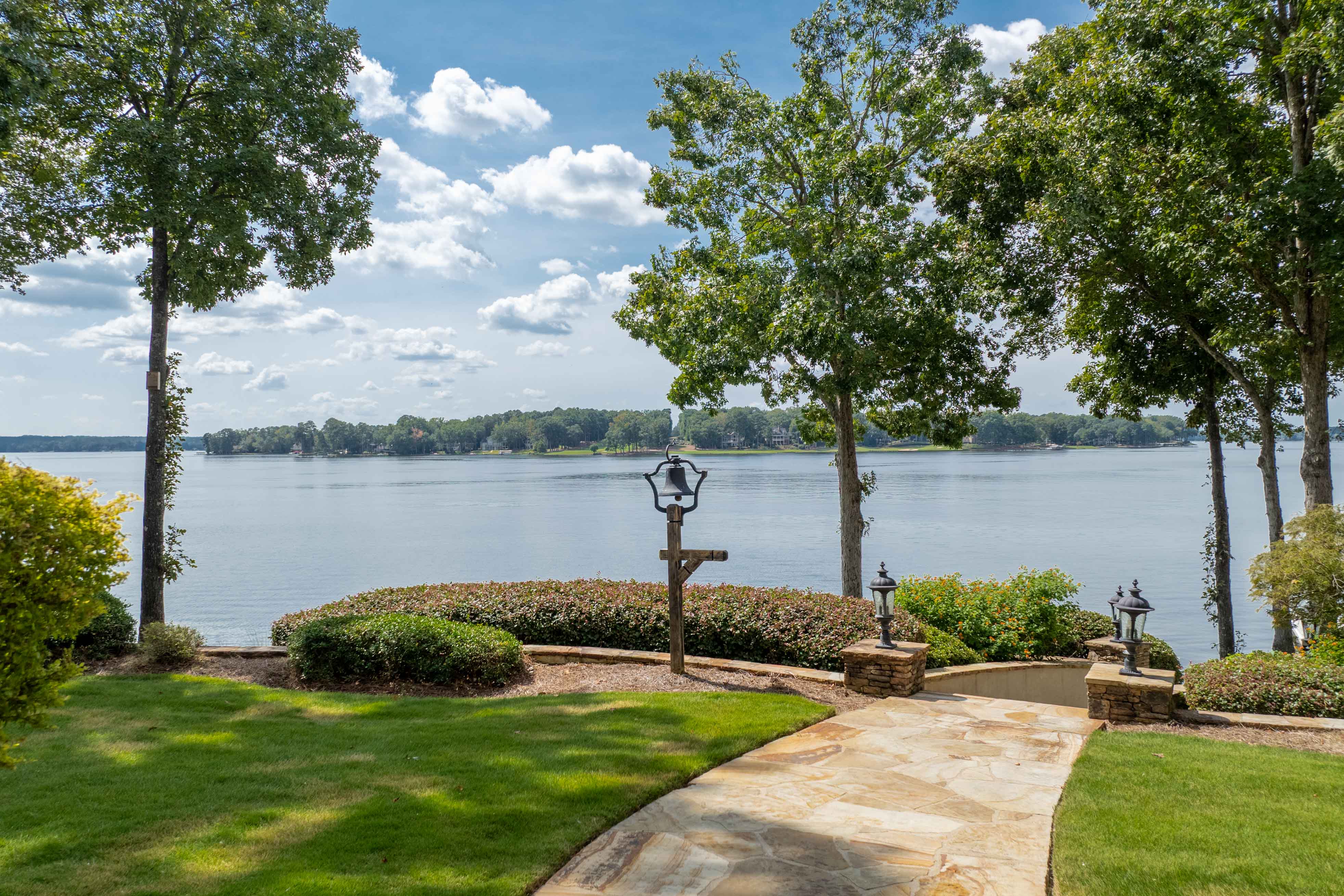 1060 Liberty Bluff Court image 40